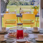 Alice Montecosaro (Marche)