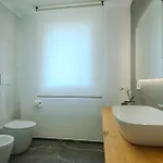 Alice Montecosaro (Marche)