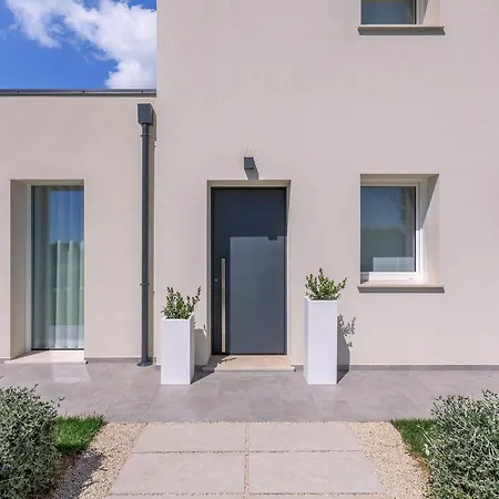 Ferienhaus Alice Montecosaro (Marche)